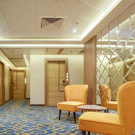 Hotel Four Element Варанаси Екстериор снимка